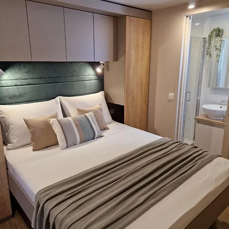 Camping Blissbay Mobile Home,