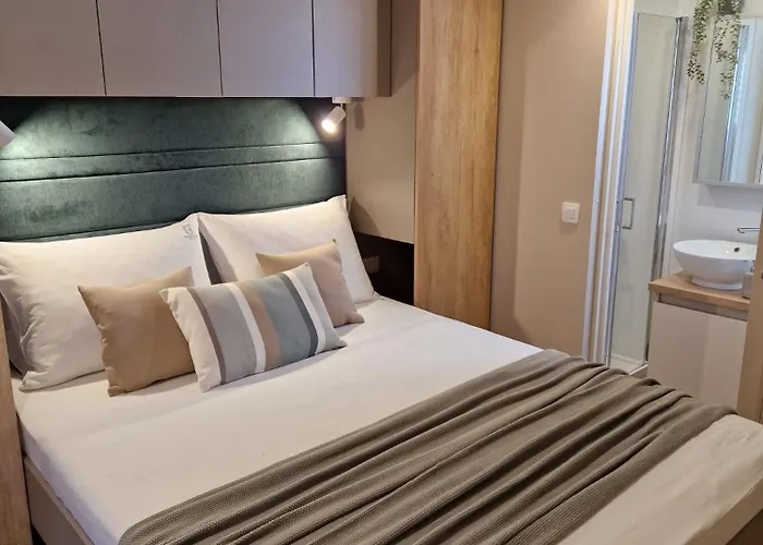 Kemp Blissbay Mobile Home,